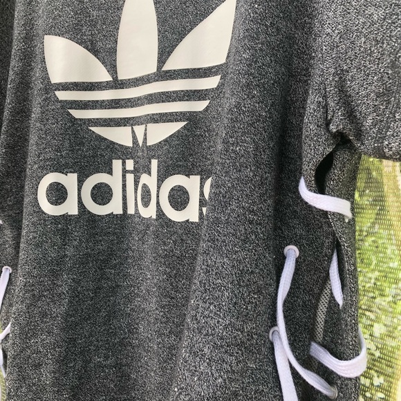 Adidas top - Picture 10 of 11
